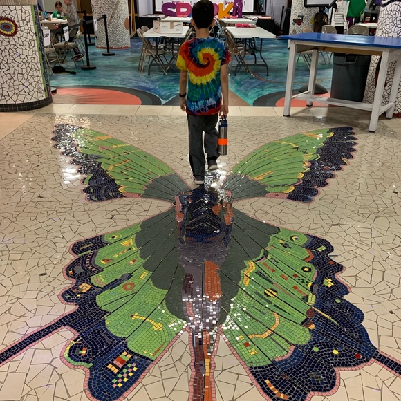 Meet your Posher, Lidia - Picture 1 of 1